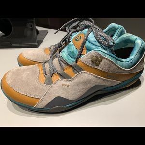 Merrell Hiking shoes  size 11 women’s